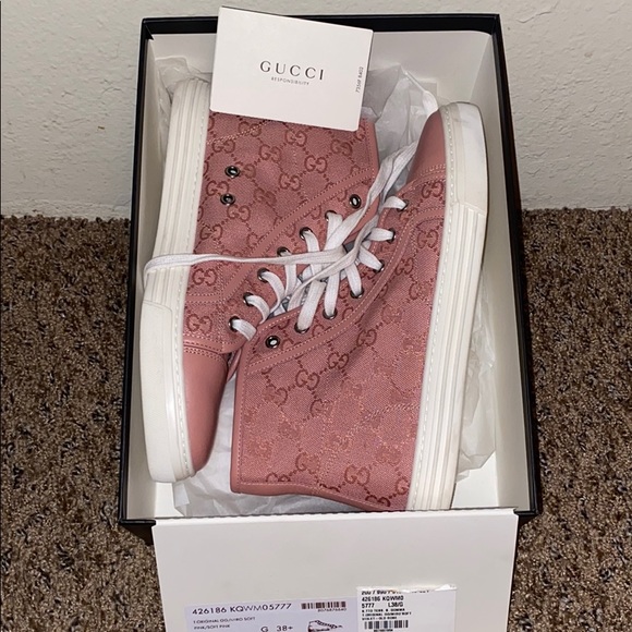 Gucci Sneakers - Picture 3 of 4